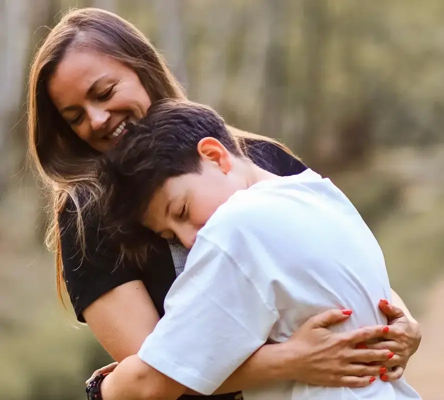 STW Teen Depression Treatment Square Fam Hug Optimized STW Teen Depression Treatment Square Fam Hug Optimized